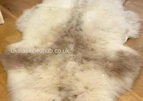 Soft Melerade Sheepskins, High Quality - 3/4