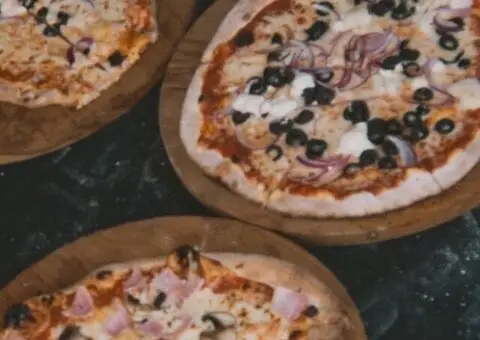 Mobile Catering Pizza Van Hire - The Pizza Post - 3/4