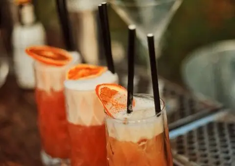 Mobile Bar Hire - The Cocktail Post - 2/4