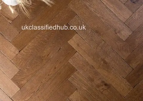 Pragvel Tumbled Herringbone Engineered Oak Flooring - 2/2