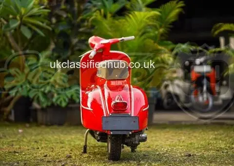 Classic Vespa 150 Red Fully Restored Vintage Italian Scooter - 2/3