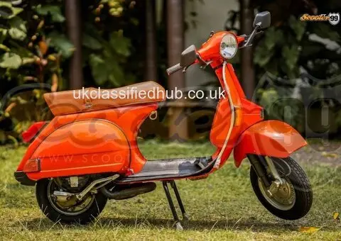 Vespa PX 150 Classic Orange Fully Restored Italian Icon - 4/4